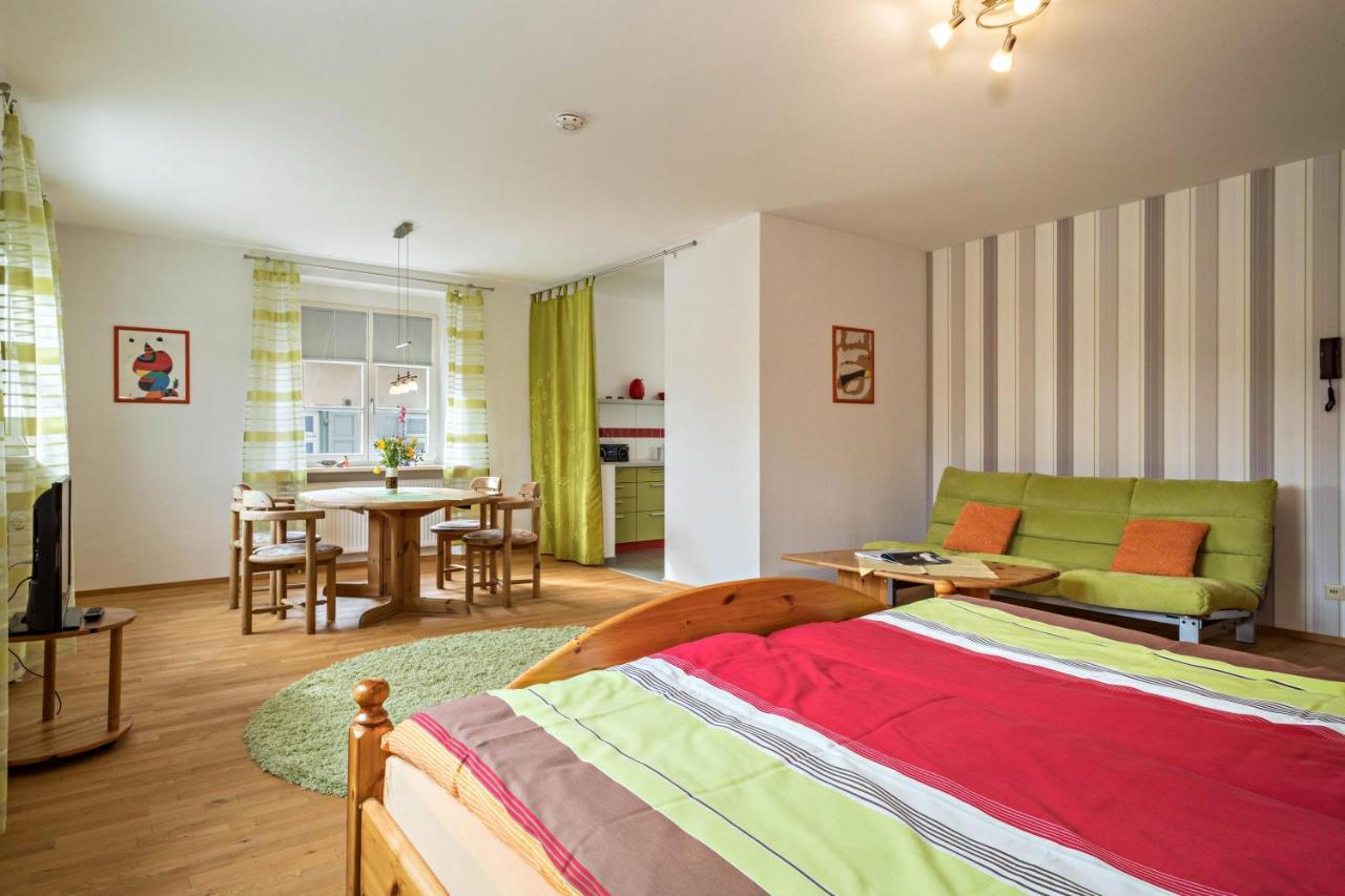Ferienwohnung Am Schloss Heiligenborn 외부 사진
